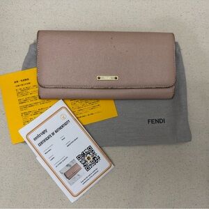 Fendi Vitello Elite Continental Cípria Wallet